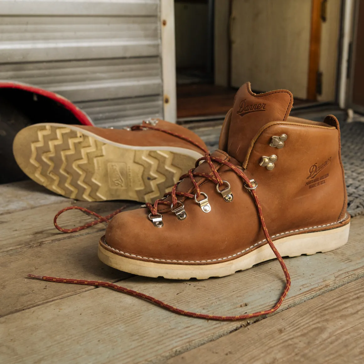 Store Danner Mountain Light Kenton